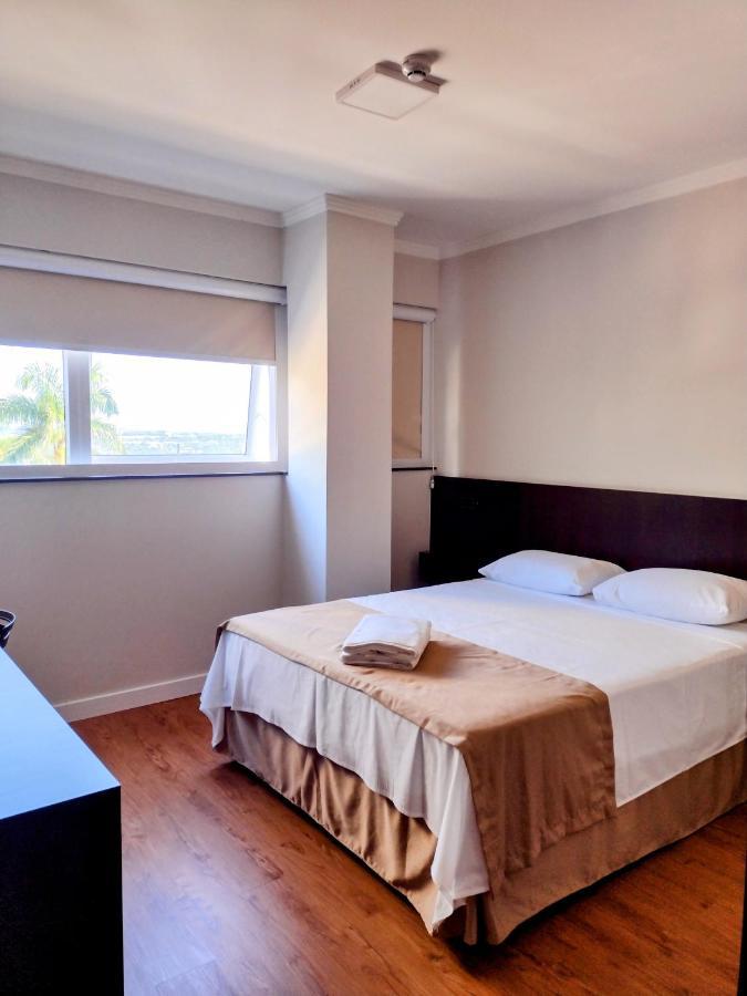 Hotel Italia Paranavai Bagian luar foto