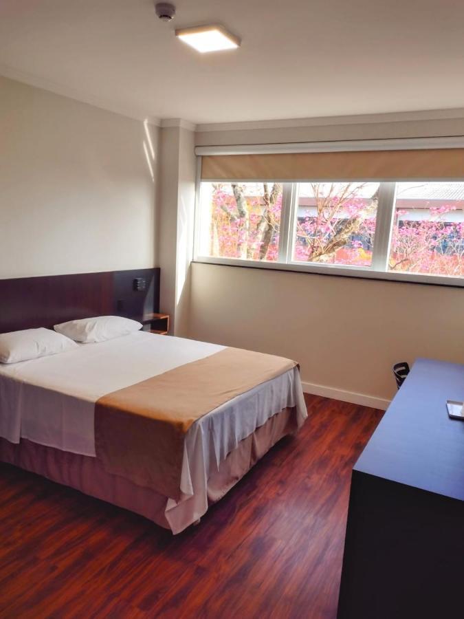 Hotel Italia Paranavai Bagian luar foto